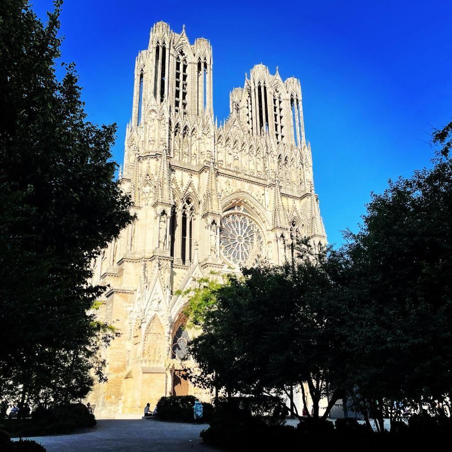 Aux Clefs Des Sacres - Dans Un Hotel Particulier Situe Rue Du Marc - Reims - Hyper Centre Forum Mairie Boulingrin Ngoại thất bức ảnh