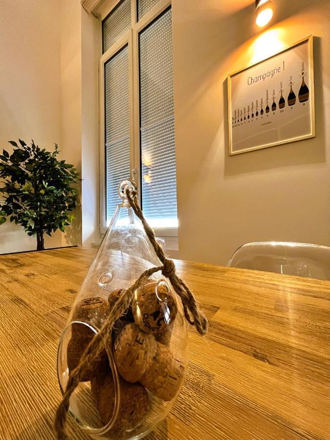 Aux Clefs Des Sacres - Dans Un Hotel Particulier Situe Rue Du Marc - Reims - Hyper Centre Forum Mairie Boulingrin Ngoại thất bức ảnh